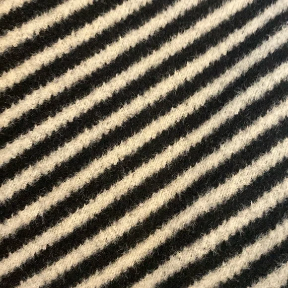 Striped Black and White Jacket - Picture 6 of 6